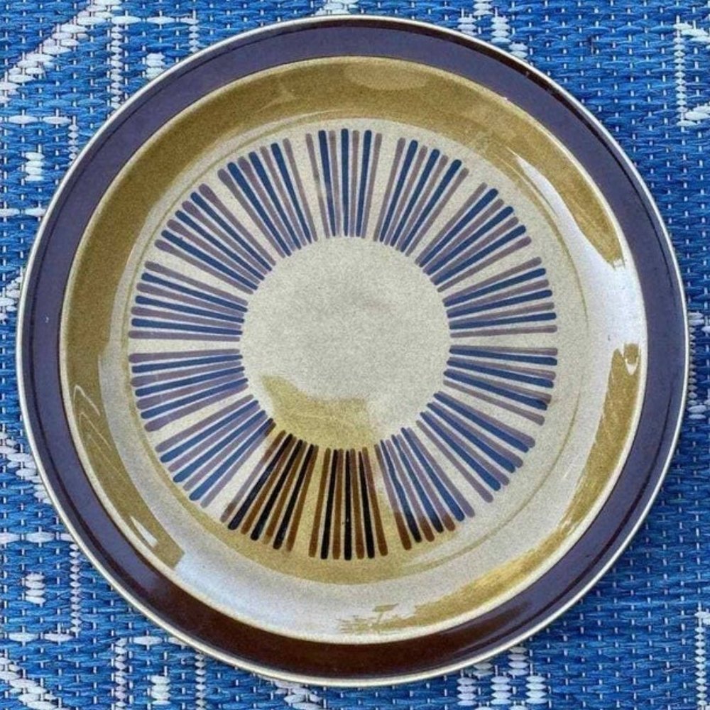 Vintage Ekco Stoneware - 4 dinner plates